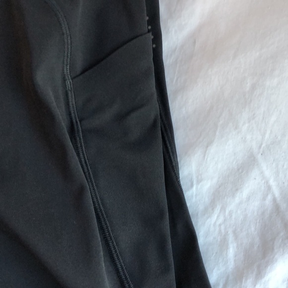 NWOT Lululemon Swift Speed HR CROP 21” w/Face Mask - Picture 8 of 13